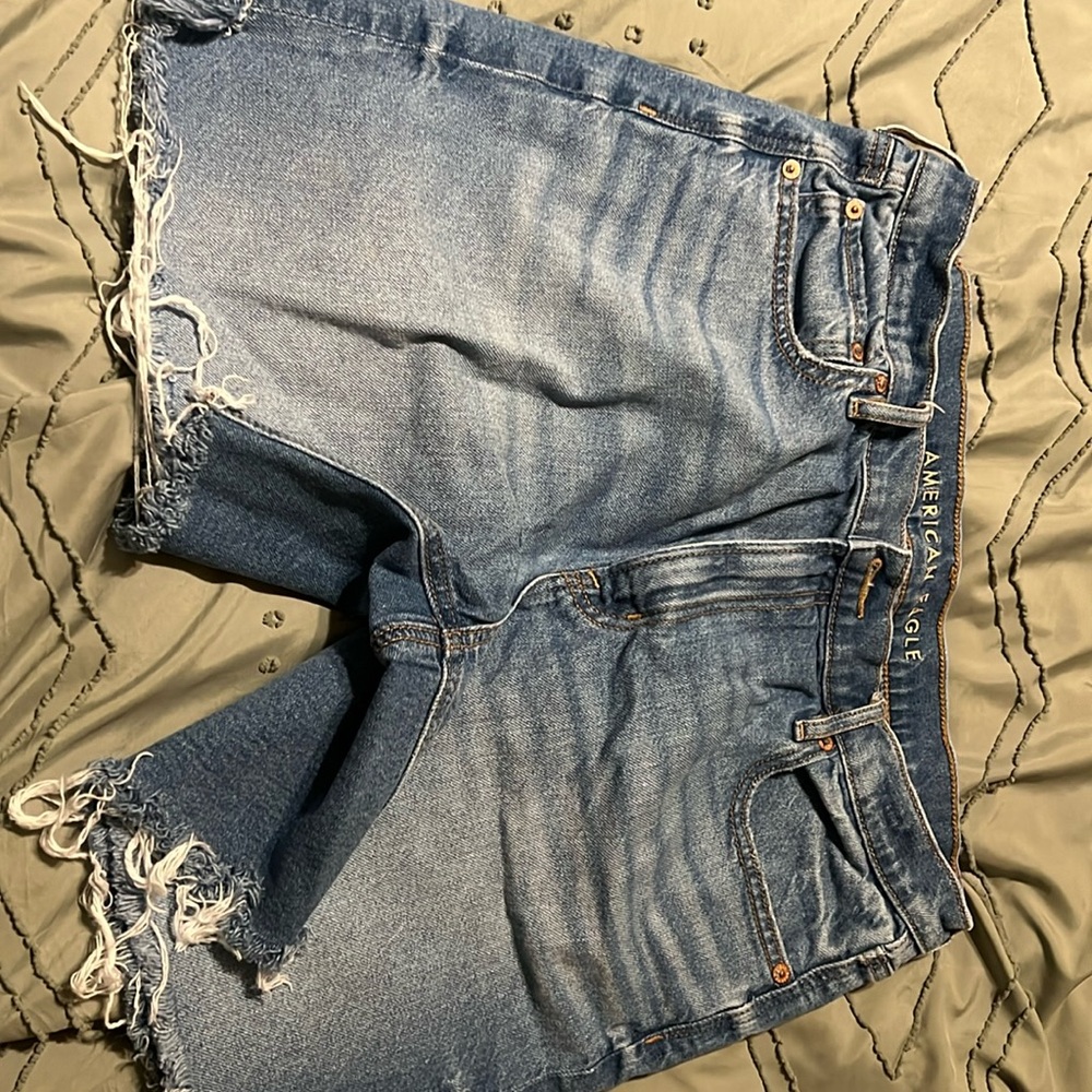 American Eagle brand new without tags only tried on but took the tags off